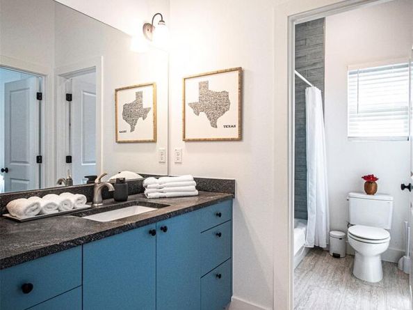 3405 Cedar ST, Austin TX 78705