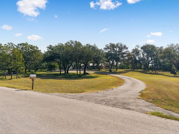 1127 Penion DR, Austin TX 78748