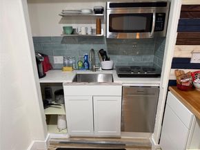 5600 Ponciana DR, Austin TX 78744