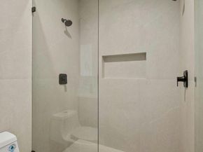 1409 Valleyridge DR A, Austin TX 78704