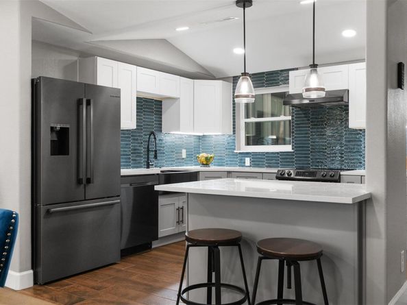2900 Pecan Springs RD, Austin TX 78723