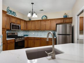 6801 Beckett RD 135L, Austin TX 78749