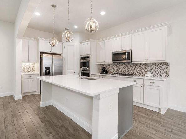 2304 Arroyo Grande, Leander TX 78641