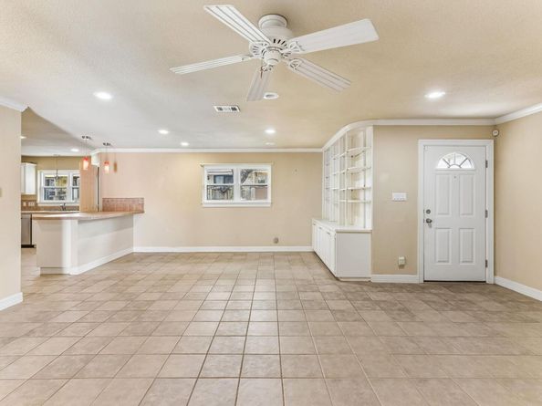 1919 American DR B110, Lago Vista TX 78645