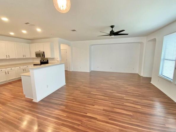 825 Watson WAY, Pflugerville TX 78660