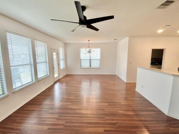 825 Watson WAY, Pflugerville TX 78660