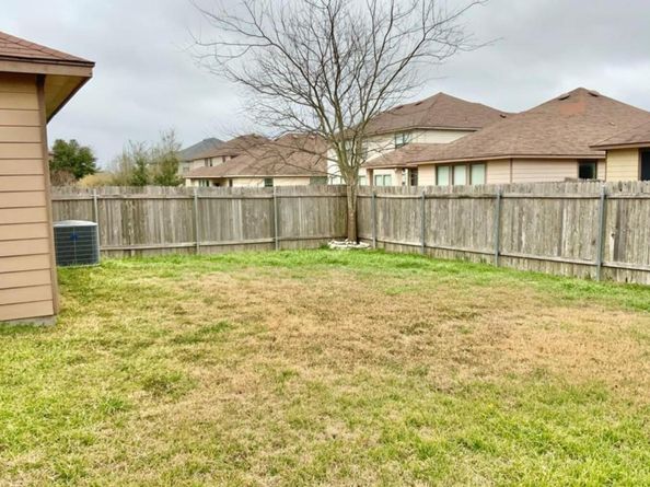 825 Watson WAY, Pflugerville TX 78660