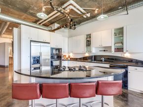 311 W 5th ST 704, Austin TX 78701
