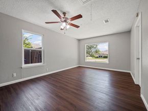 1002 Cresswell DR, Pflugerville TX 78660