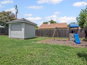 1002 Cresswell DR, Pflugerville TX 78660