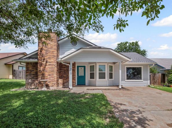 1002 Cresswell DR, Pflugerville TX 78660