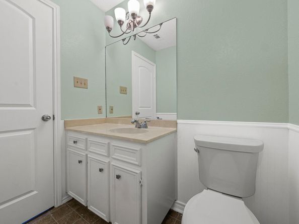 1002 Cresswell DR, Pflugerville TX 78660