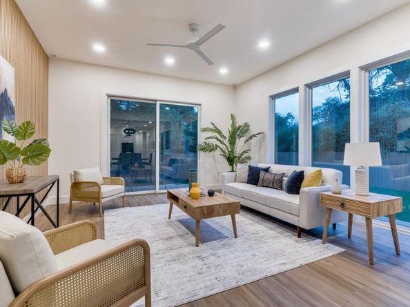 3101 Lyons RD, Austin TX 78702