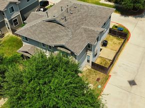 809 Sebastian BND B, Pflugerville TX 78660