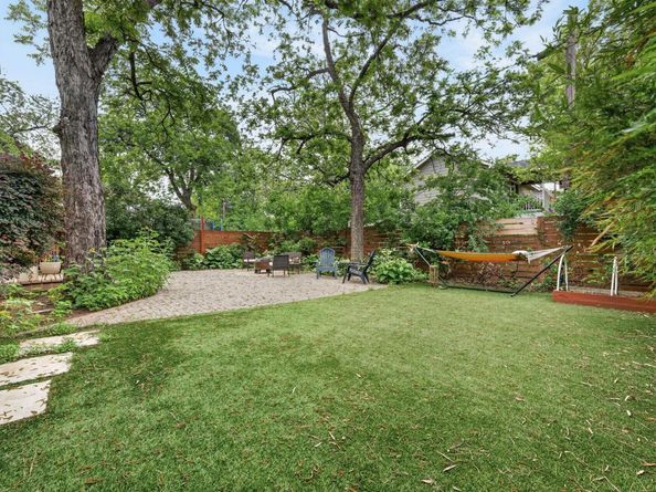 2601 Willow ST B, Austin TX 78702