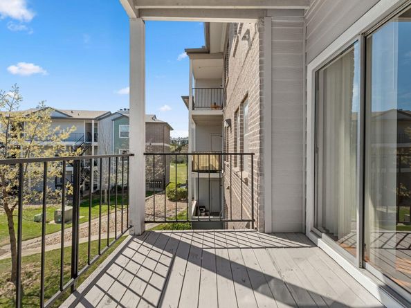 12166 Metric BLVD 2003, Austin TX 78758