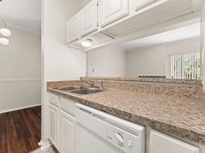 12166 Metric BLVD 2003, Austin TX 78758