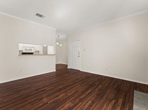 12166 Metric BLVD 2003, Austin TX 78758