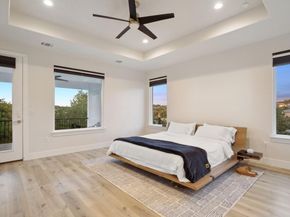 20704 Leaning Oak DR, Lago Vista TX 78645
