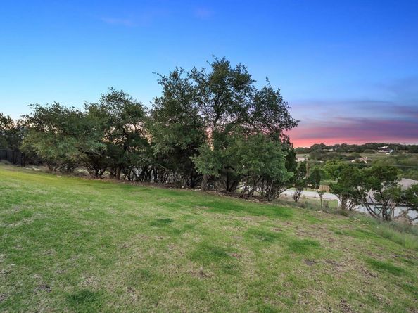 20704 Leaning Oak DR, Lago Vista TX 78645