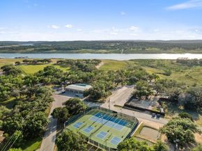 20704 Leaning Oak DR, Lago Vista TX 78645