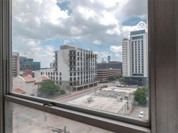 1800 Lavaca ST A705, Austin TX 78701