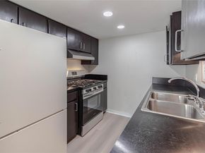 1800 Lavaca ST A705, Austin TX 78701