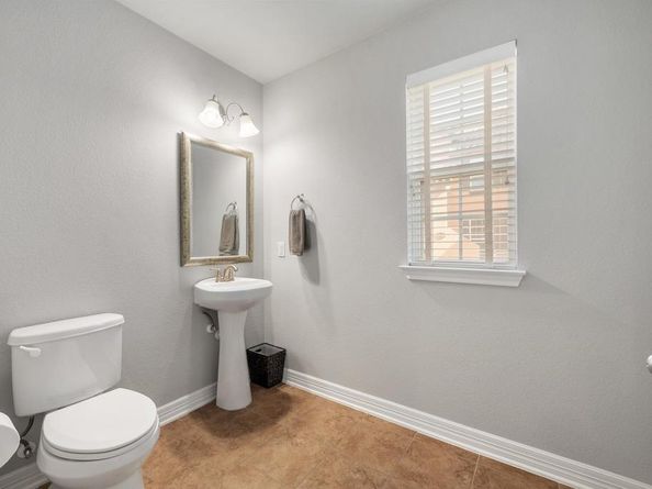 12116 Terraza CIR TH22, Austin TX 78726