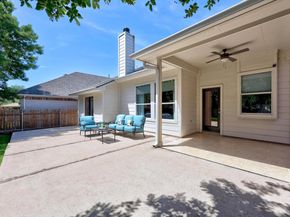 426 Valona LOOP, Round Rock TX 78681