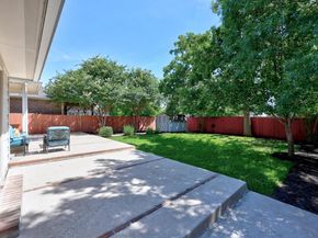 426 Valona LOOP, Round Rock TX 78681