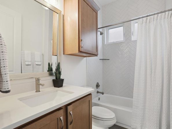 3704 Tom Miller ST, Austin TX 78723