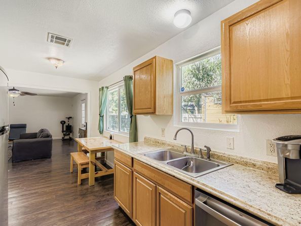 5704 Creekbranch CV, Austin TX 78744