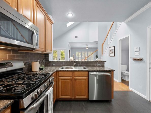 6704 Menchaca RD 29, Austin TX 78745