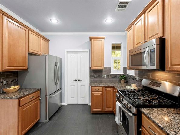 6704 Menchaca RD 29, Austin TX 78745