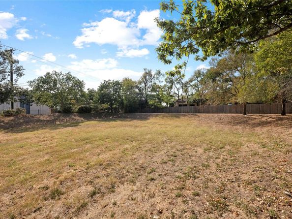 6704 Menchaca RD 29, Austin TX 78745