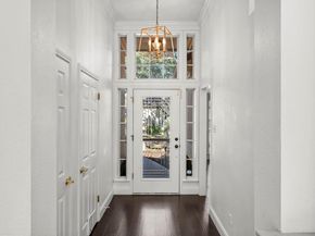 7 Tourney CV, The Hills TX 78738