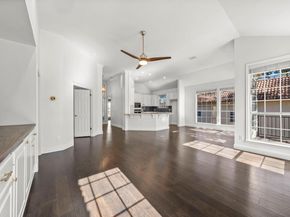 7 Tourney CV, The Hills TX 78738