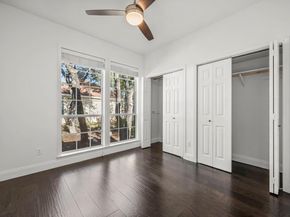 7 Tourney CV, The Hills TX 78738