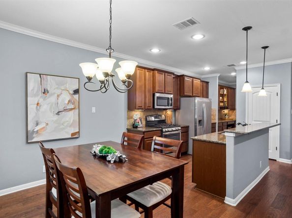 13400 Briarwick DR 1404, Austin TX 78729