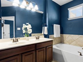 13400 Briarwick DR 1404, Austin TX 78729