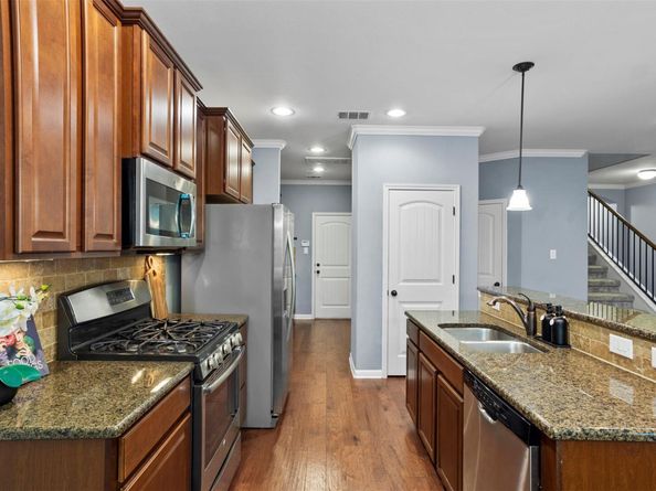 13400 Briarwick DR 1404, Austin TX 78729