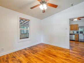 712 Nowotny LN, Austin TX 78702