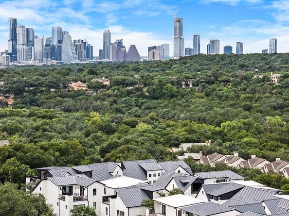 1719 Spyglass DR 18, Austin TX 78746