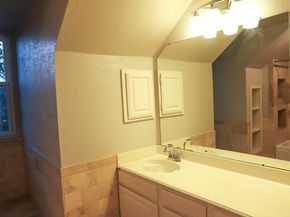 11216 Crossland DR, Austin TX 78726