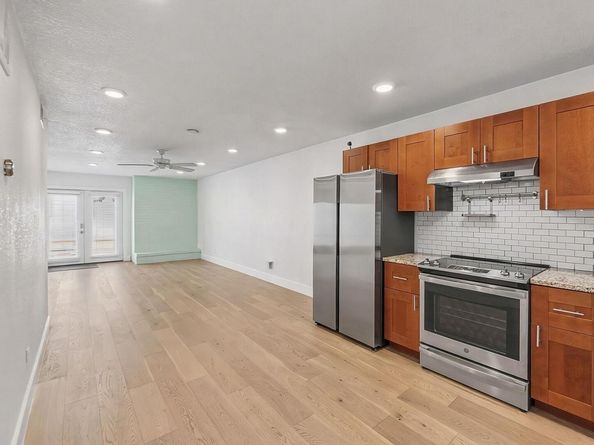 909 Reinli ST 118, Austin TX 78751