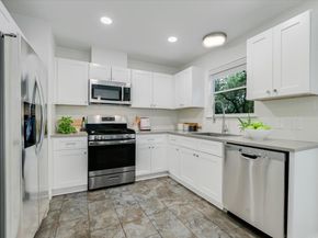 8349 Alvin High LN, Austin TX 78729