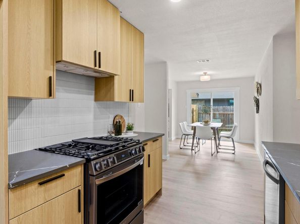 1768 Cricket Hollow DR, Austin TX 78758