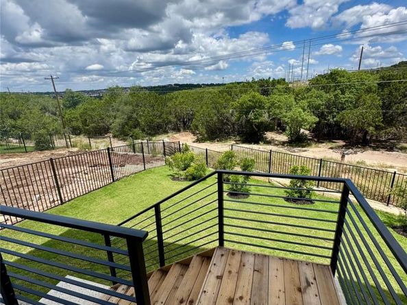 604 Grapeleaf DR, Lakeway TX 78738