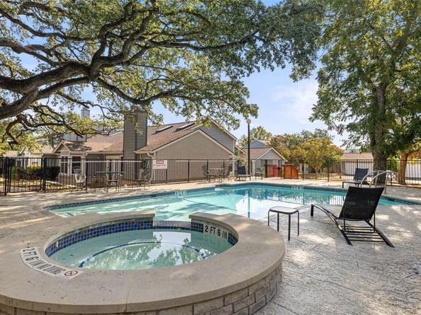2001 Parker LN 101, Austin TX 78741