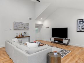 2001 Parker LN 101, Austin TX 78741